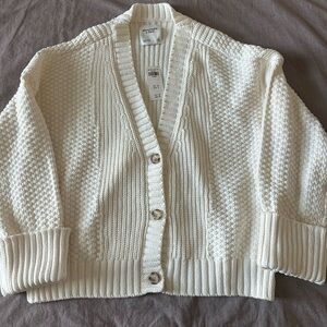 Abercrombie & Fitch cream knit cardigan sweater